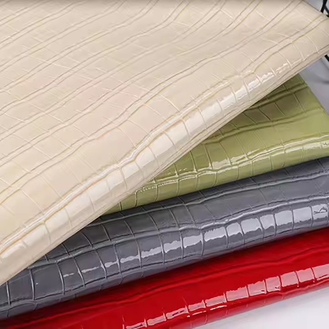 Artificial Leather Manufacturer Patent crocodile Pattern PU Synthetic Leather Glossy crocodile Faux PU Leather for Bags Shoes