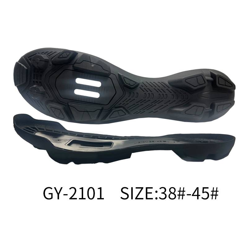 Reliable outsole material for football shoes