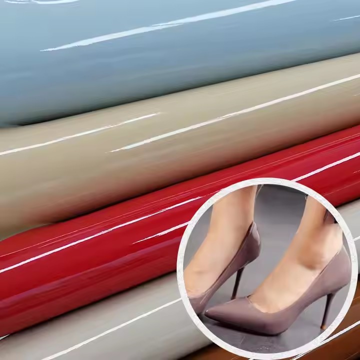 أحذية جلدية براءة اختراع سوداء نسائية